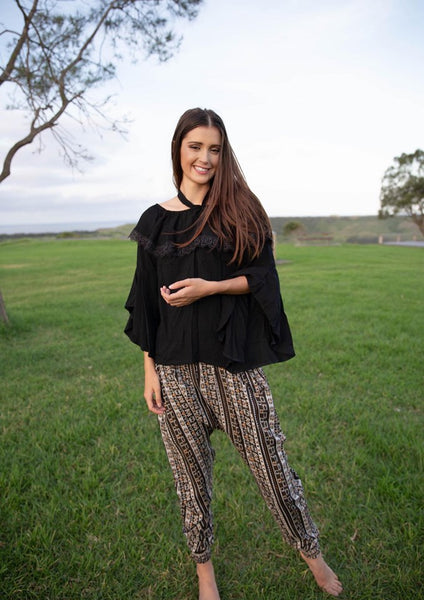 Alyria Top Black with Lace