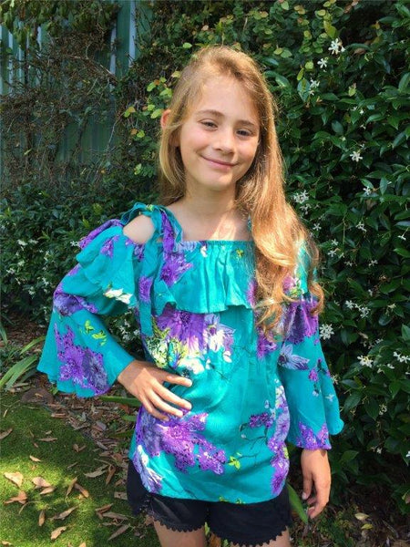 Kids/Tweens Flare Sleeve Top