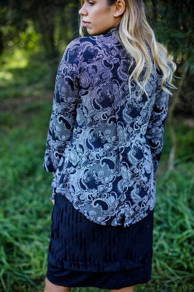 Evie Top Seafoam Black