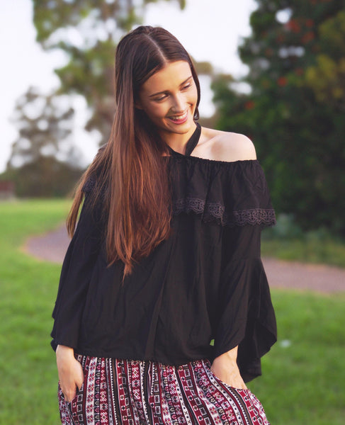 Alyria Top Black with Lace