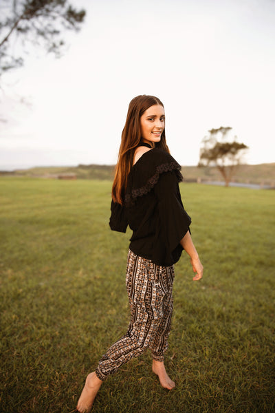 Alyria Top Black with Lace