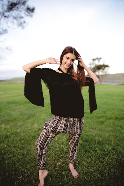 Alyria Top Black with Lace